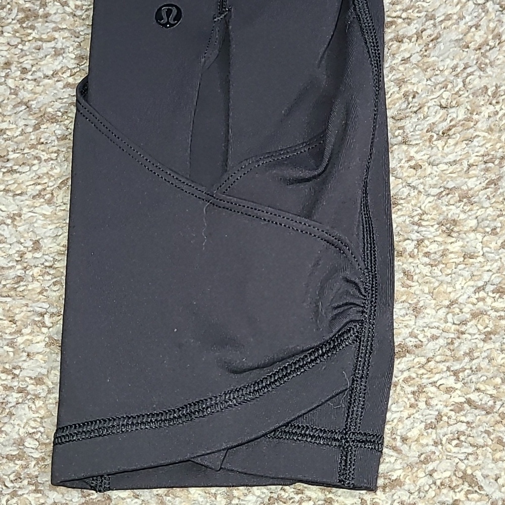 Lululemon Athletica Crop Leggins with Skirt Overlay - Picture 6 of 8